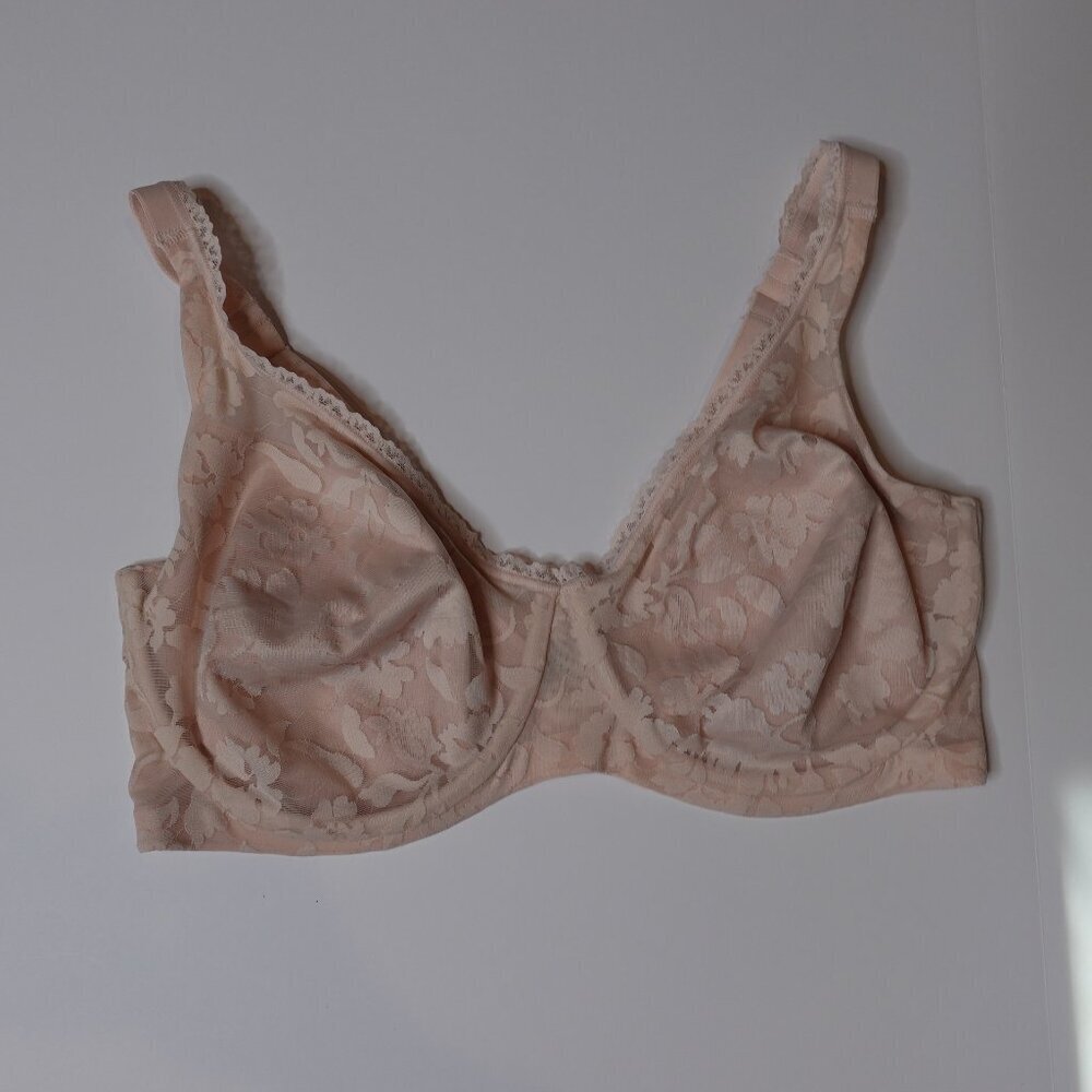 BALI Lace Bra in Light tan size 38DD NEW
